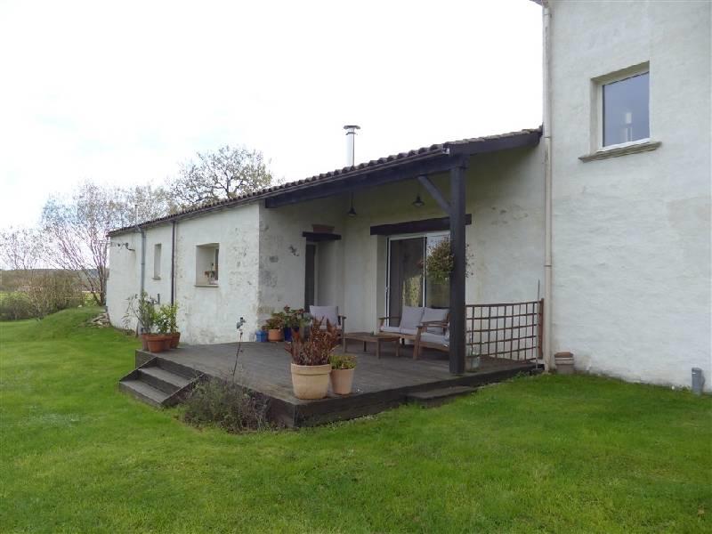 Maison - 230 m² - 7 pièces