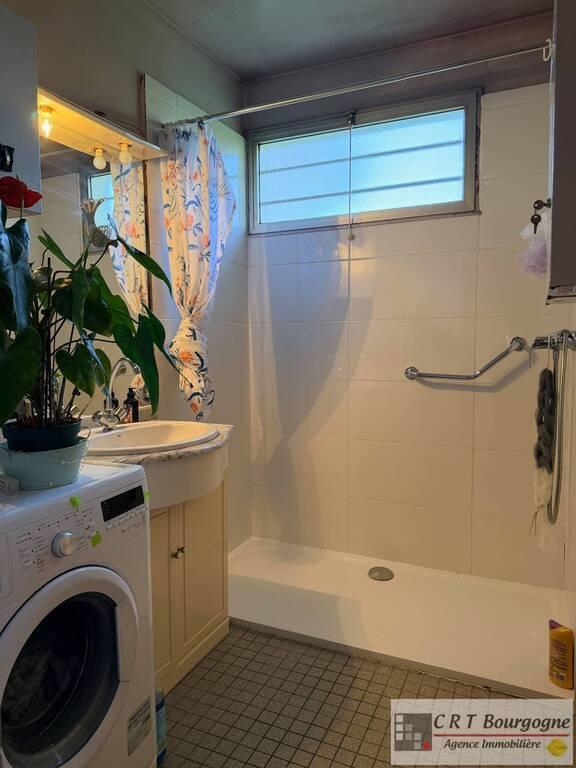 Maison - 80 m² - 5 pièces