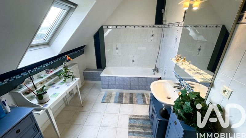 Maison - 108 m² - 6 pièces