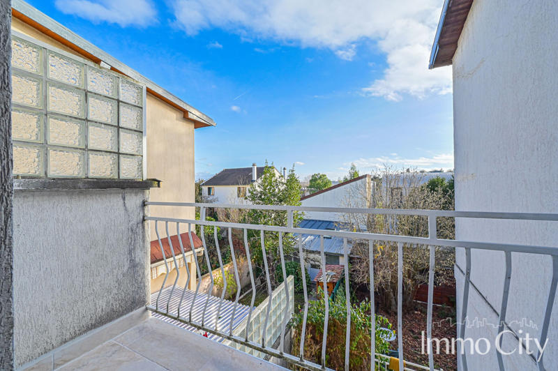 Maison - 86 m² - 4 pièces