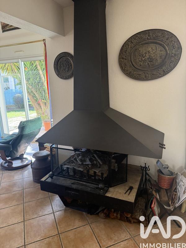 Maison - 251 m² - 8 pièces