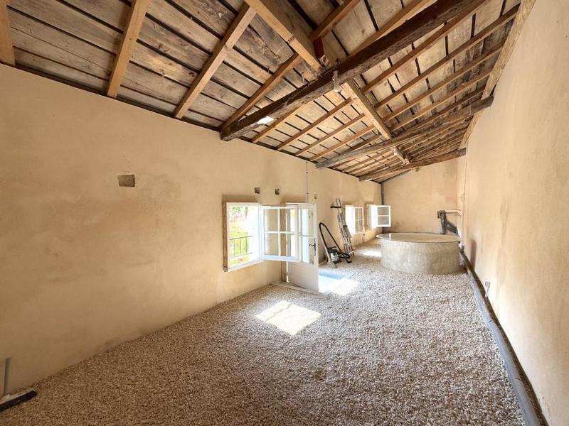 Maison - 300 m² - 7 pièces