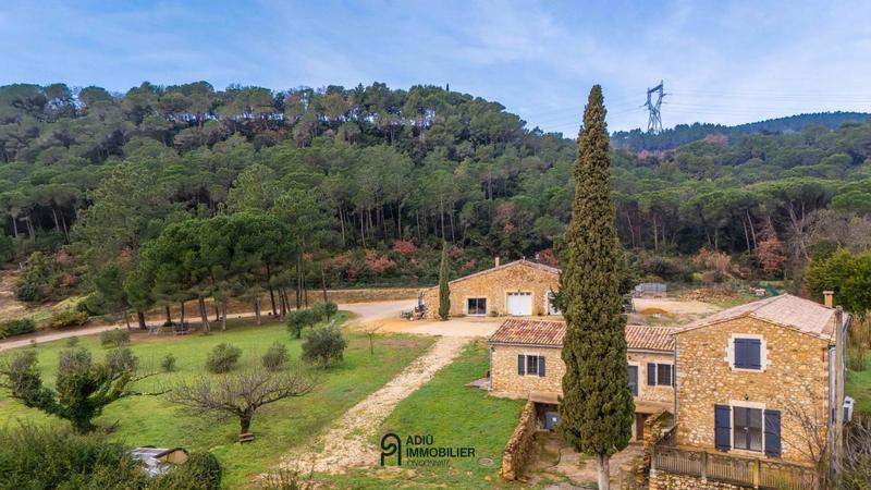 Propriété - 300 m² - 9 pièces