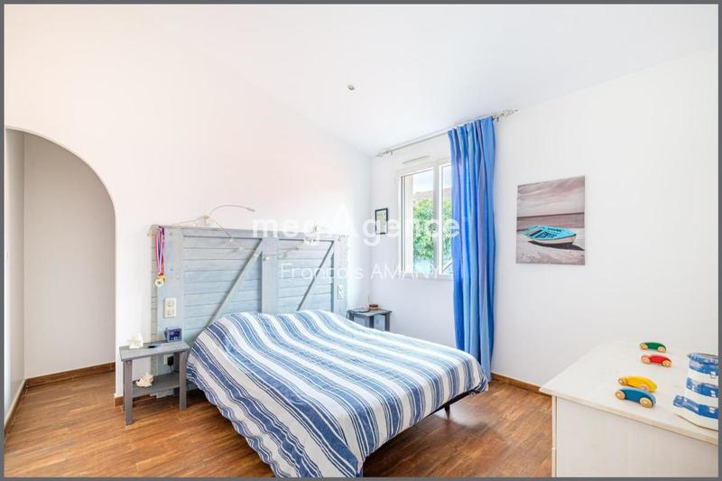 Maison traditionnelle - 110 m² - 5 pièces