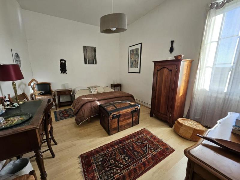 Corps de ferme - 270 m² - 17 pièces