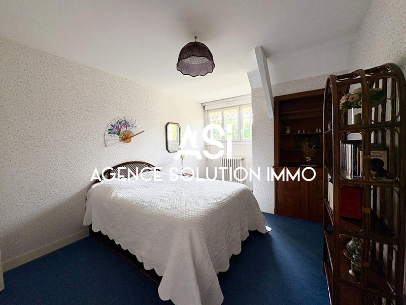 Maison - 214 m² - 8 pièces