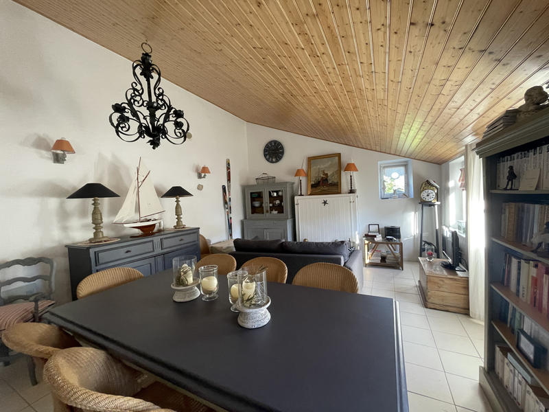 Maison - 166 m² - 8 pièces