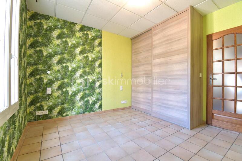 Appartement - 90 m² - 5 pièces