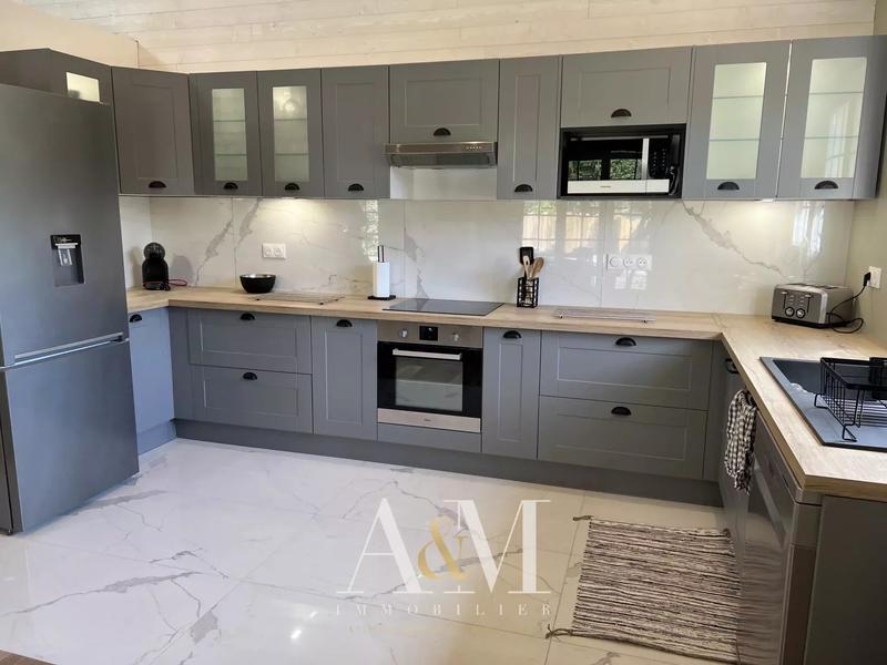 Maison - 160 m² - 6 pièces