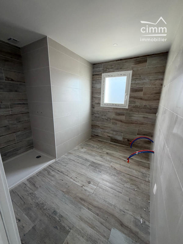 Villa - 80 m² - 4 pièces