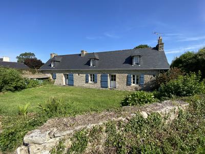 Maison ancienne - 125 m² - 3 pièces