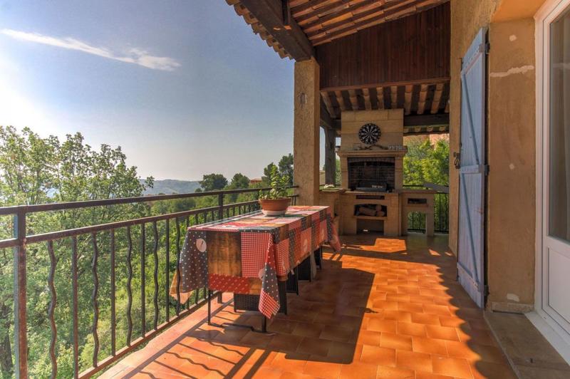 Propriété - 193 m² - 7 pièces