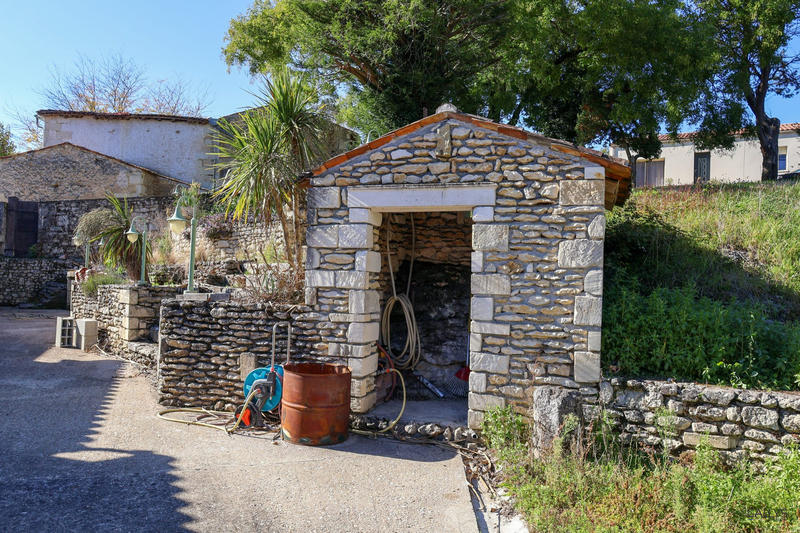 Maison ancienne - 540 m² - 9 pièces