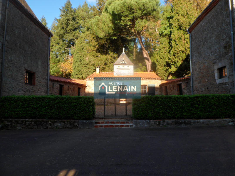 Maison - 296 m² - 9 pièces