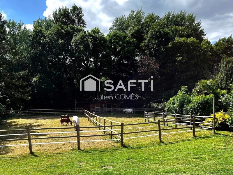 Maison - 298 m² - 12 pièces