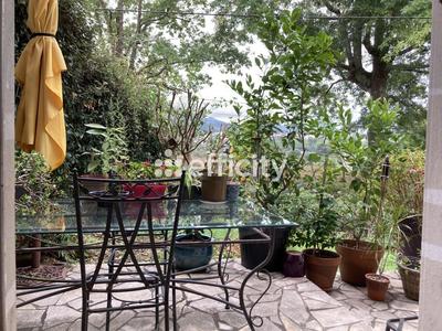 Appartement - 105 m² - 4 pièces