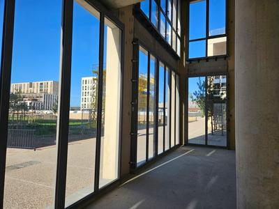 Local commercial - 394 m²