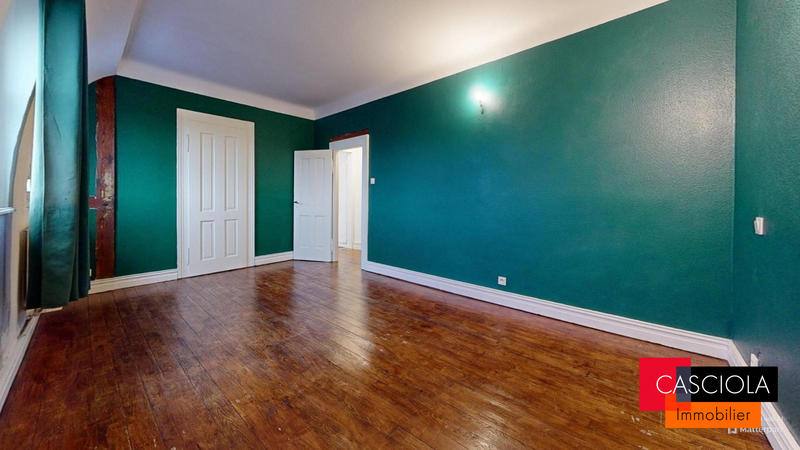 Appartement - 144 m² - 4 pièces