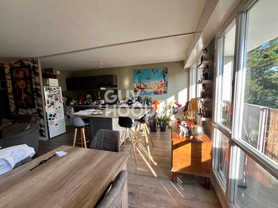 Appartement - 82 m² - 4 pièces