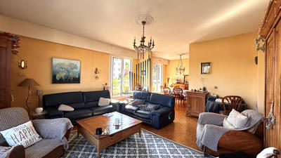 Appartement - 111 m² - 5 pièces