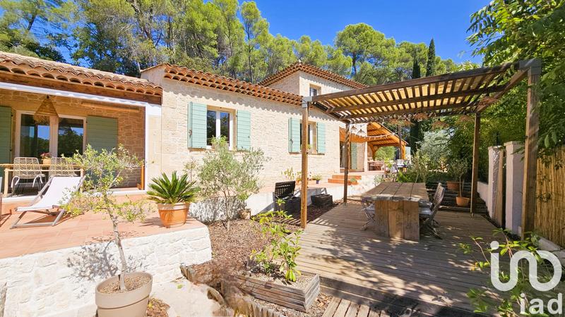 Maison - 186 m² - 7 pièces