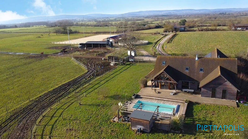 Villa - 239 m² - 7 pièces