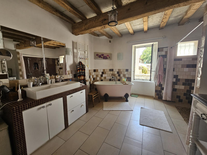 Maison de village - 218 m² - 8 pièces