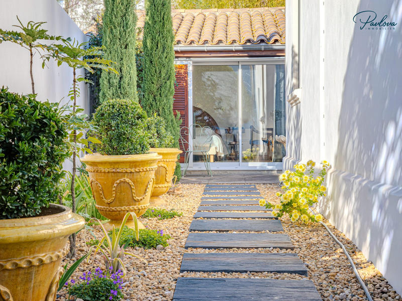 Maison traditionnelle - 107 m² - 4 pièces