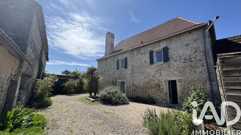 Maison - 127 m² - 6 pièces