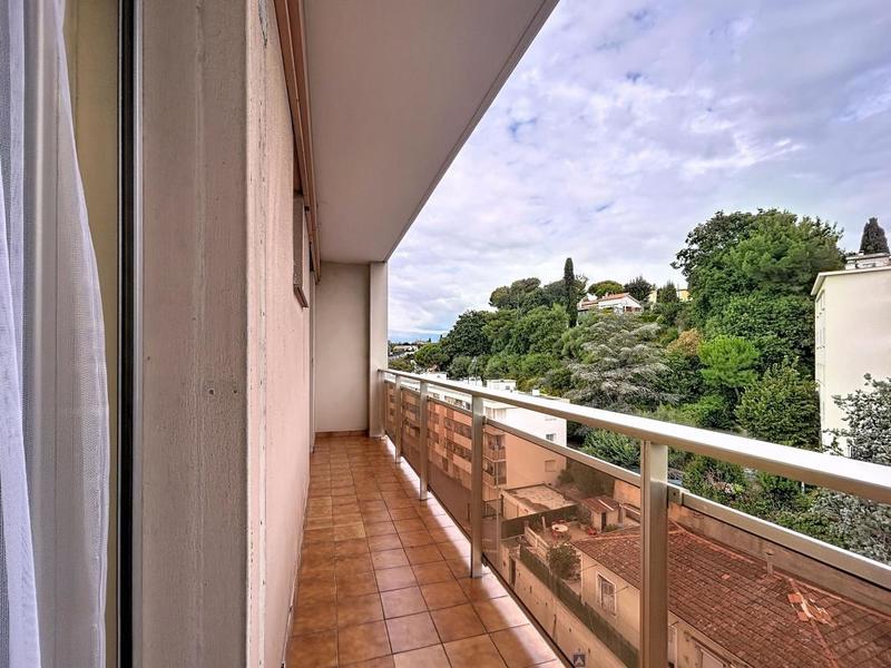 Appartement - 82 m² - 4 pièces