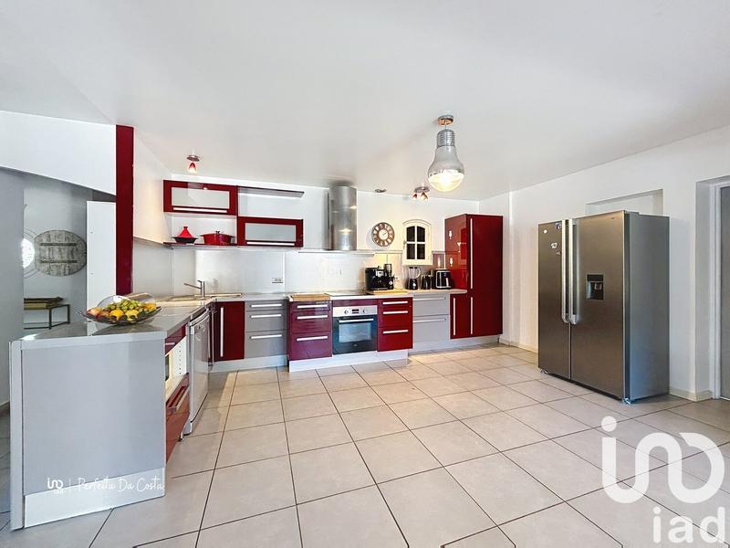 Maison - 178 m² - 6 pièces