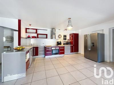 Maison - 178 m² - 6 pièces