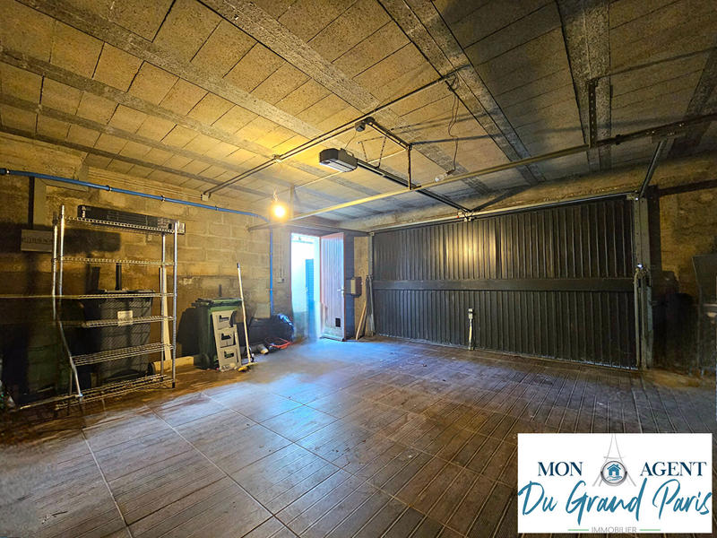 Maison - 185 m² - 7 pièces