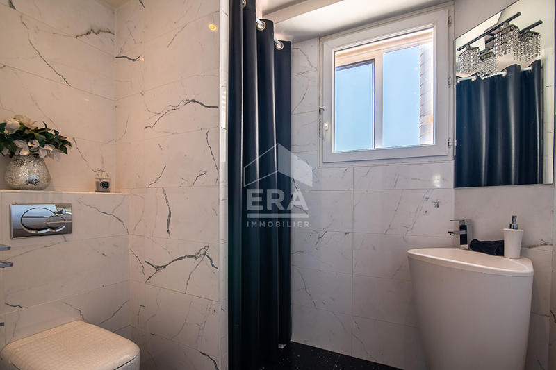 Appartement - 138 m² - 5 pièces