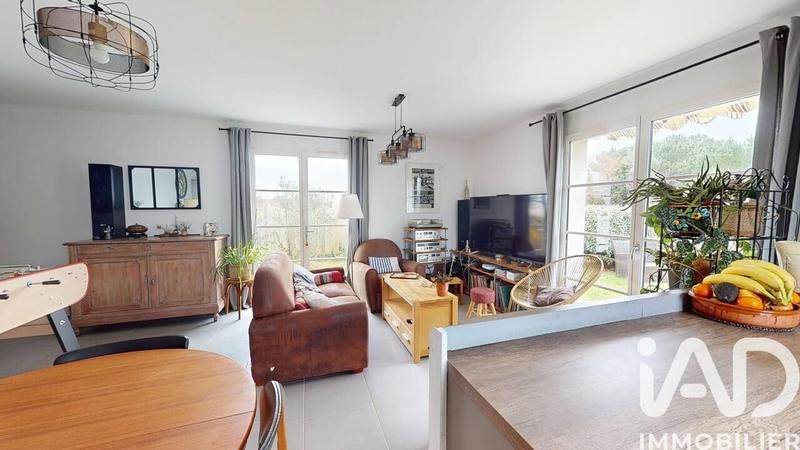 Maison - 90 m² - 5 pièces