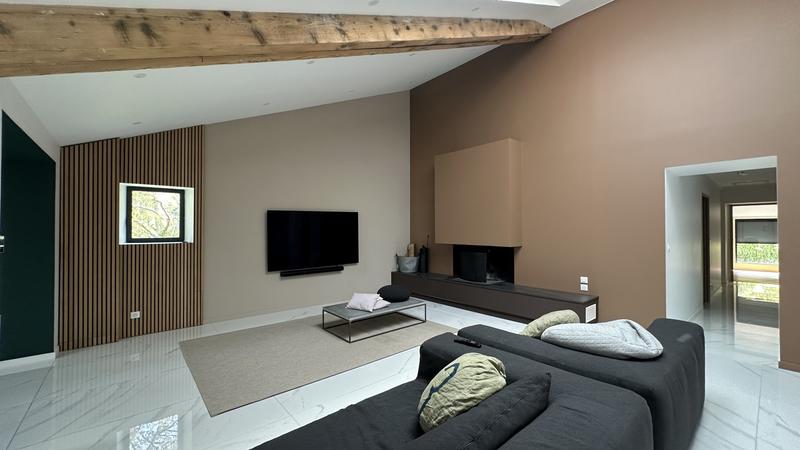 Maison - 322 m² - 9 pièces