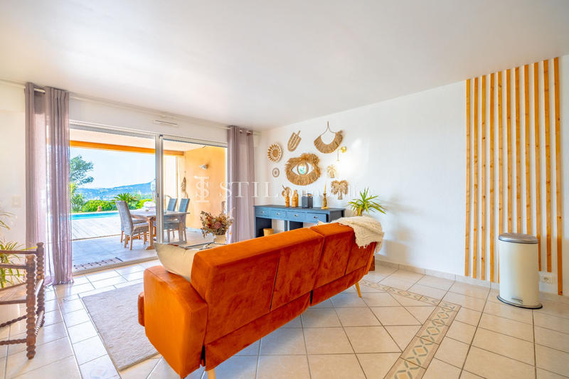 Villa - 200 m² - 8 pièces