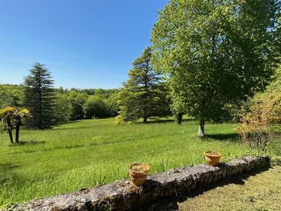 Maison - 257 m² - 8 pièces