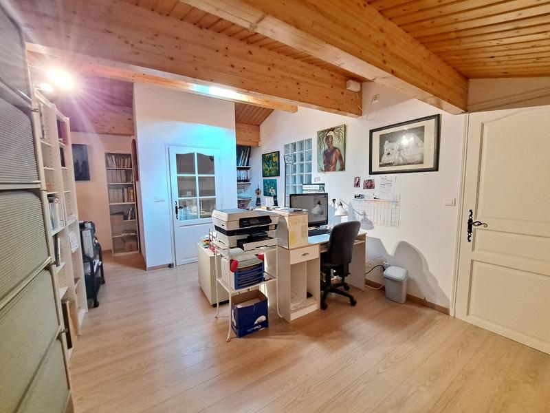 Maison - 295 m² - 7 pièces