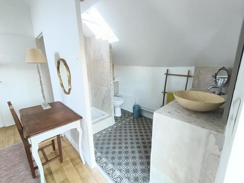 Maison - 202 m² - 8 pièces