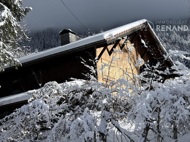 Châlet - 180 m² - 9 pièces