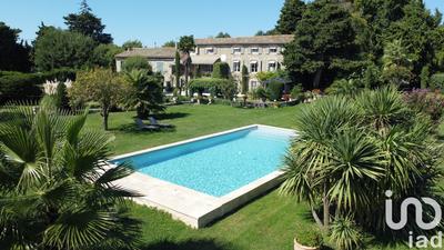 Maison - 350 m² - 12 pièces