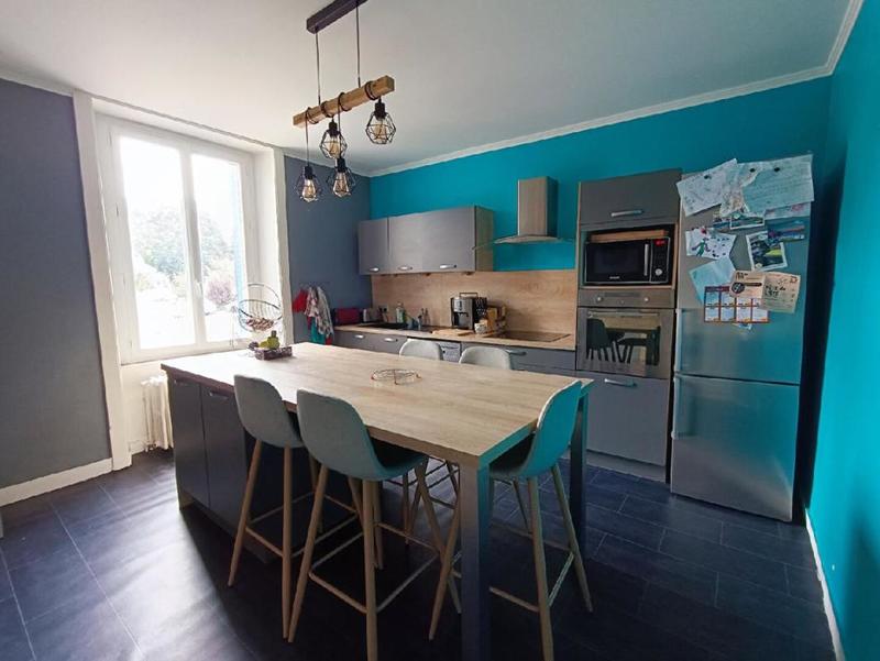 Maison - 90 m² - 6 pièces