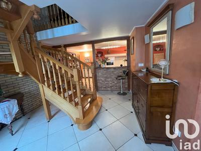 Maison - 189 m² - 9 pièces