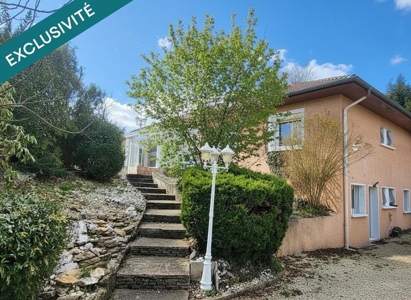 Maison - 180 m² - 8 pièces