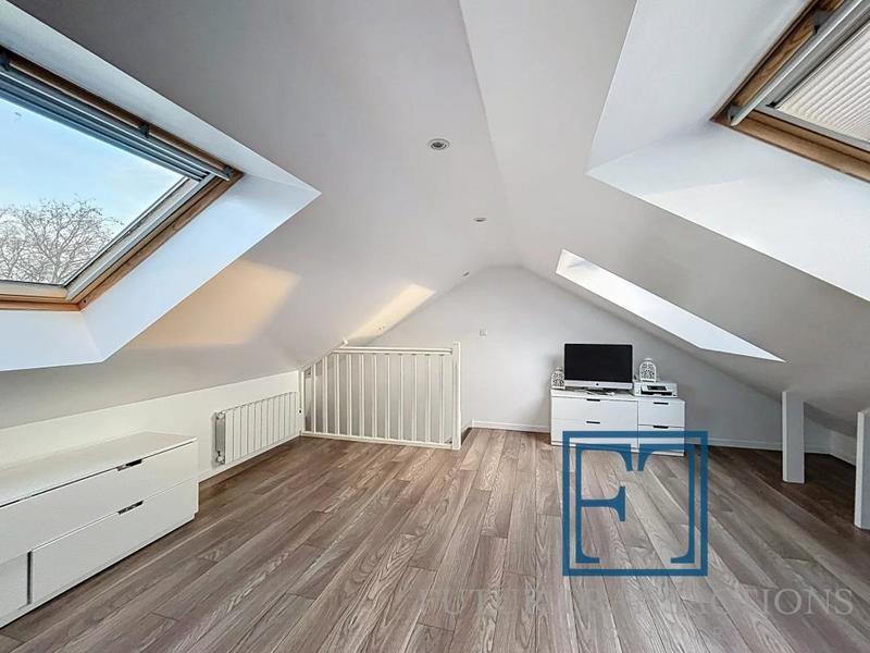 Appartement - 89 m² - 5 pièces