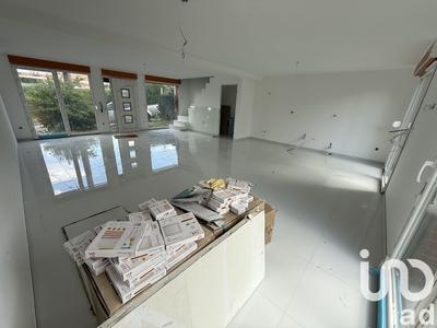 Maison - 112 m² - 6 pièces