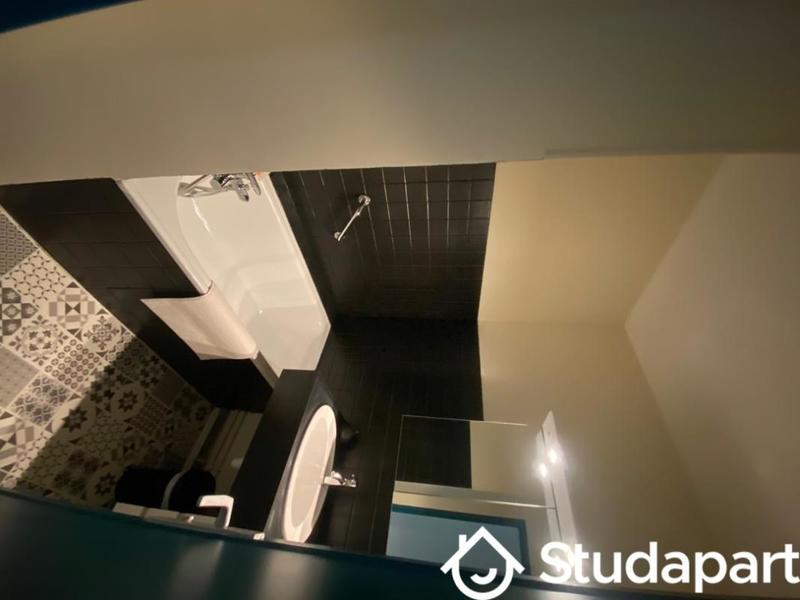 Chambre - 13 m² - 1 pièce