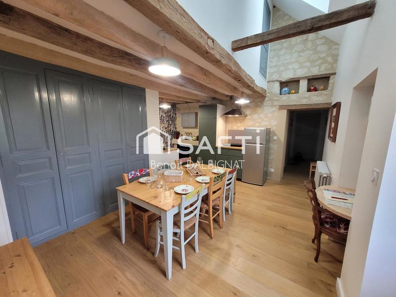 Maison - 361 m² - 12 pièces