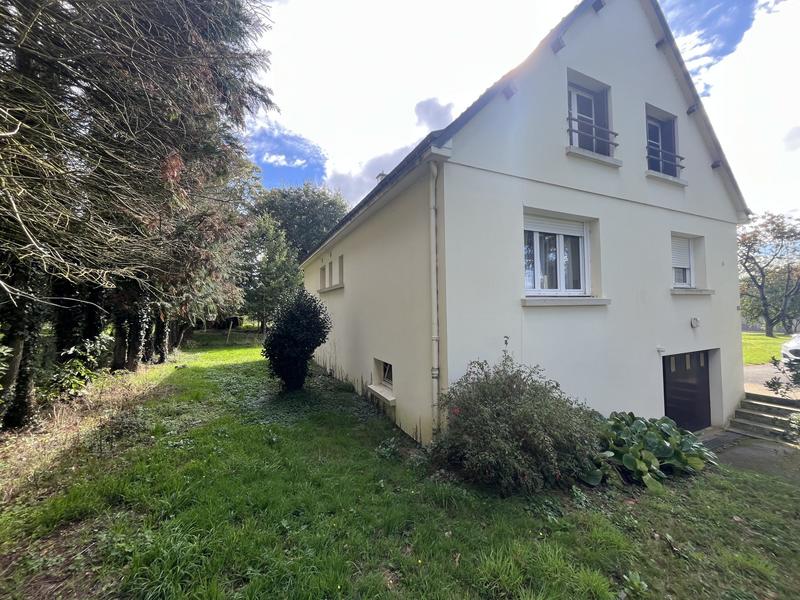 Maison - 103 m² - 7 pièces